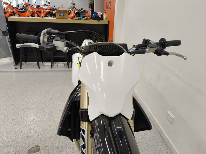 2026 Triumph TF 250-X BLACK/WHIT