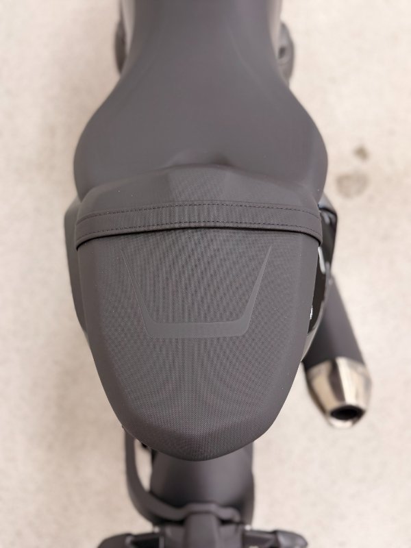 2026 Triumph TRIDENT 800 Jet Black