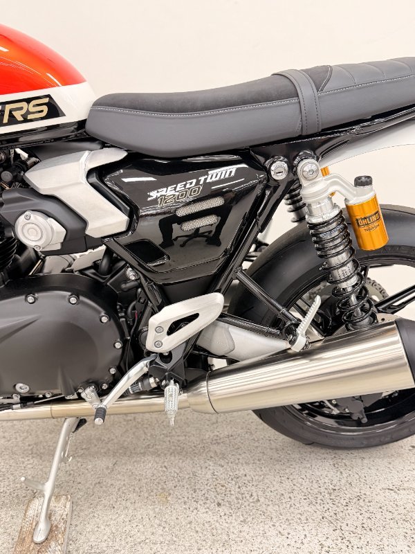 2026 Triumph BONNEVILLE SPEED TWIN 1200 RS black