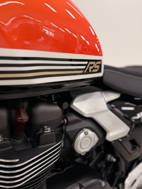 2026 Triumph BONNEVILLE SPEED TWIN 1200 RS black