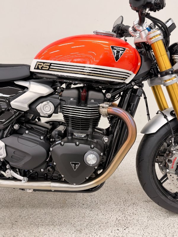 2026 Triumph BONNEVILLE SPEED TWIN 1200 RS black