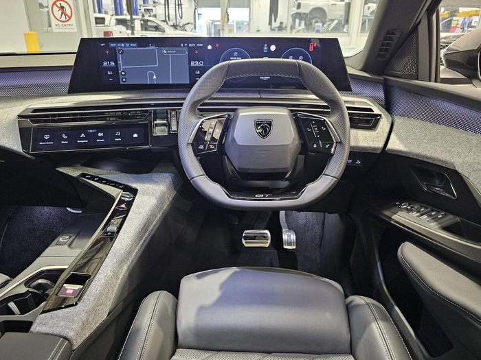 2025 Peugeot 5008 GT Premium Hybrid