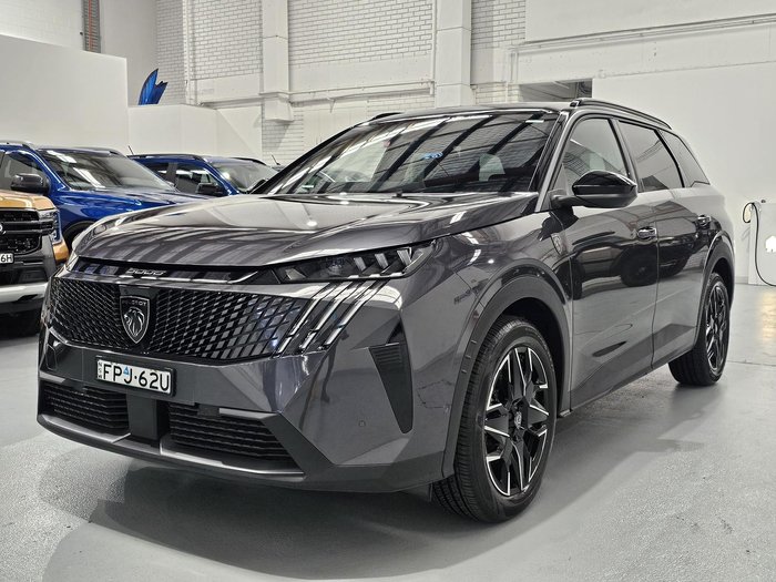 2025 Peugeot 5008 GT Premium Hybrid