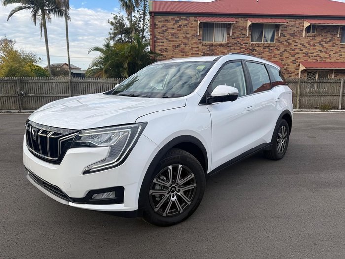 2025 Mahindra XUV700 AX7L