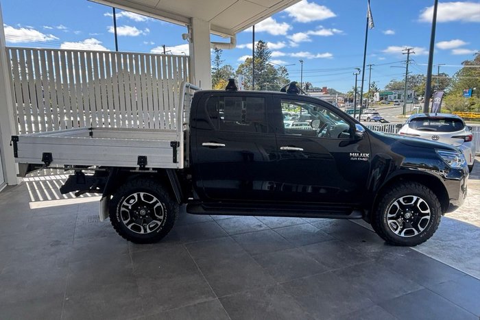 2021 Toyota Hilux SR5