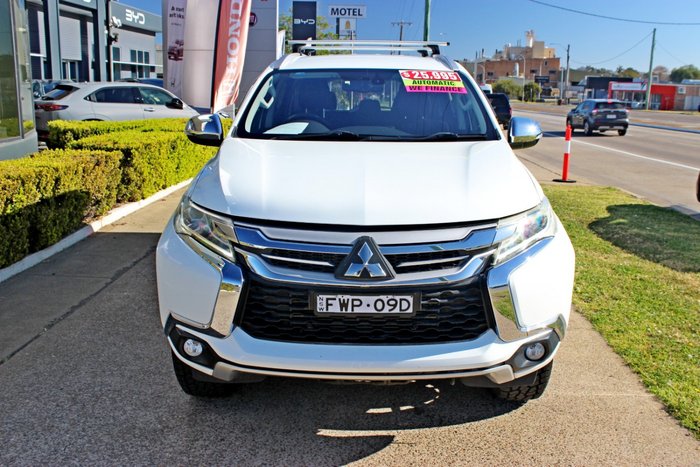 2016 Mitsubishi Pajero Sport GLS