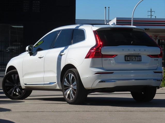 2022 Volvo XC60 Ultimate B5 Bright