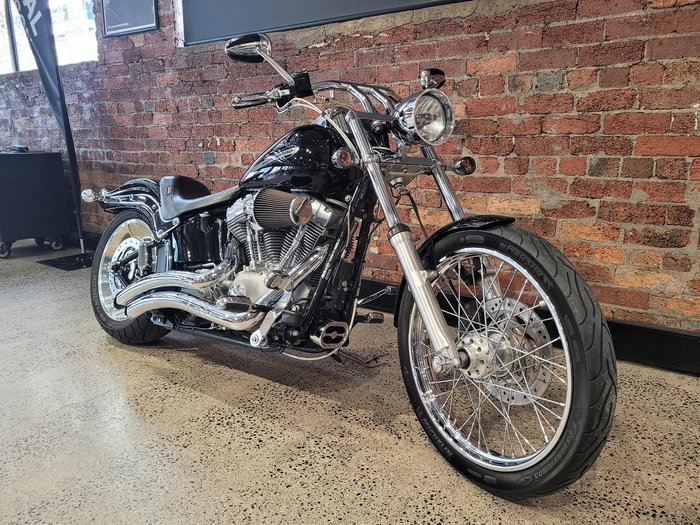 Harley-Davidson Softail Standard 1584 EFI (FXSTI) Softail