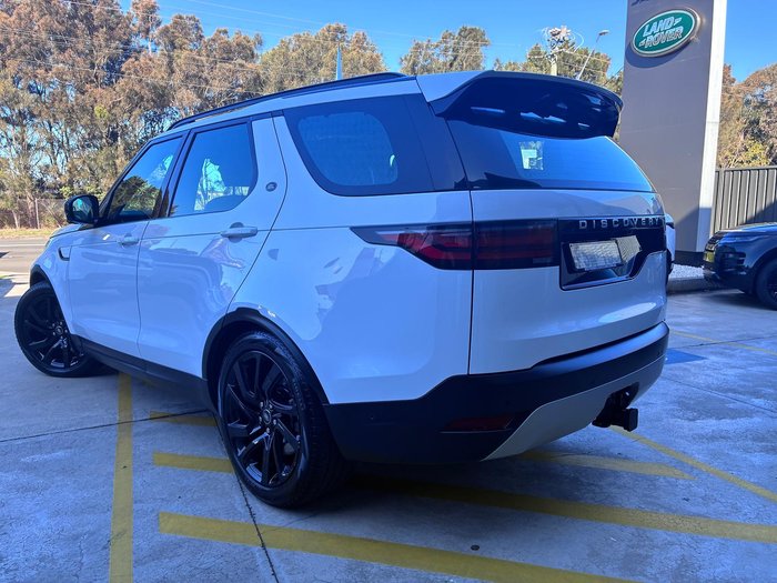 2025 Land Rover Discovery D350 S