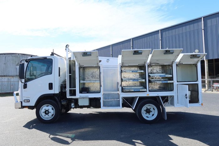2017 Isuzu N Series