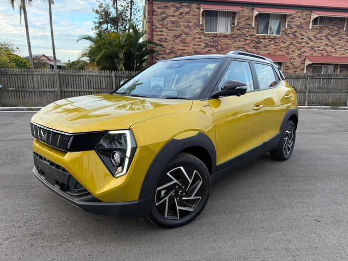 2025 Mahindra XUV3XO AX7L