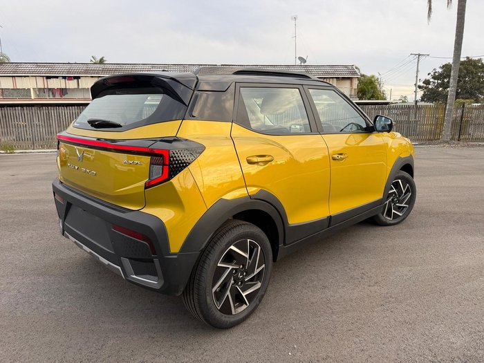 2025 Mahindra XUV3XO AX7L