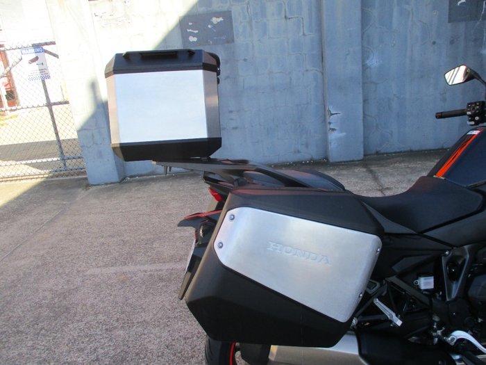 2023 Honda NT1100A ABS BLACK