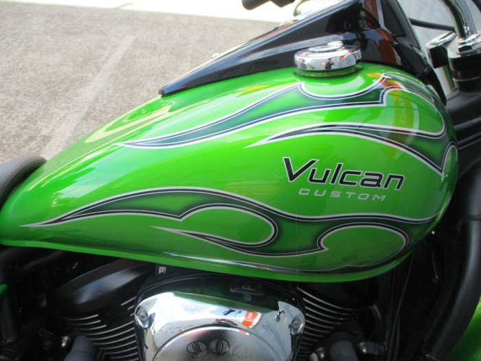 2014 Kawasaki VULCAN 900 CUSTOM GREEN