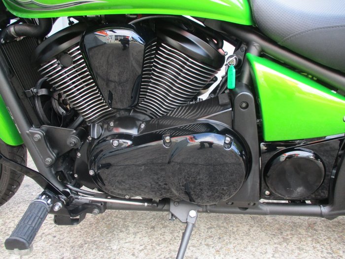 2014 Kawasaki VULCAN 900 CUSTOM GREEN