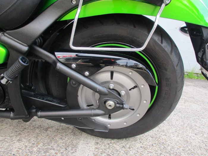 2014 Kawasaki VULCAN 900 CUSTOM GREEN