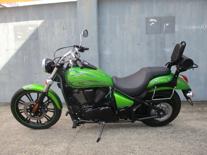 2014 Kawasaki VULCAN 900 CUSTOM GREEN