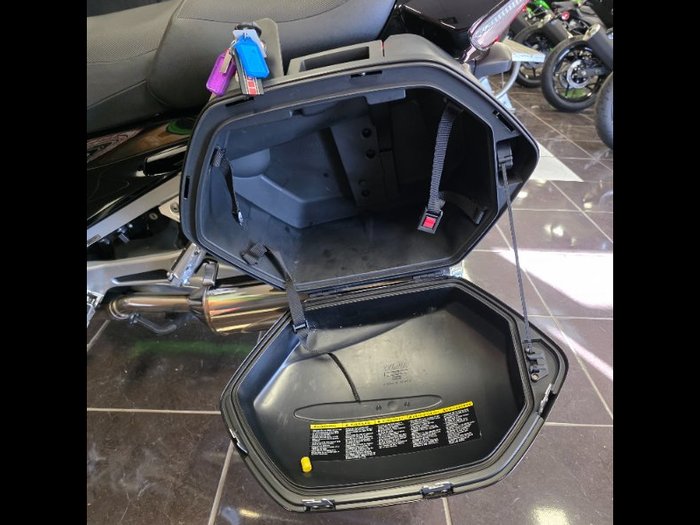 2011 Yamaha FJR1300A BLACK