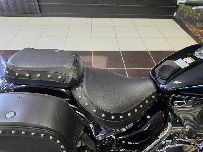 2015 Suzuki VL800 (BOULEVARD C50) BLACK