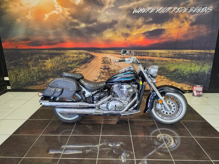 2015 Suzuki VL800 (BOULEVARD C50) BLACK