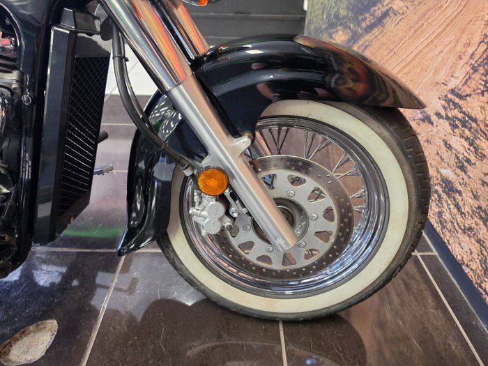 2015 Suzuki VL800 (BOULEVARD C50) BLACK
