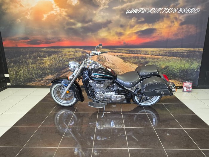 2015 Suzuki VL800 (BOULEVARD C50) BLACK