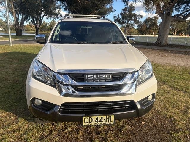 2015 Isuzu MU-X LS-T