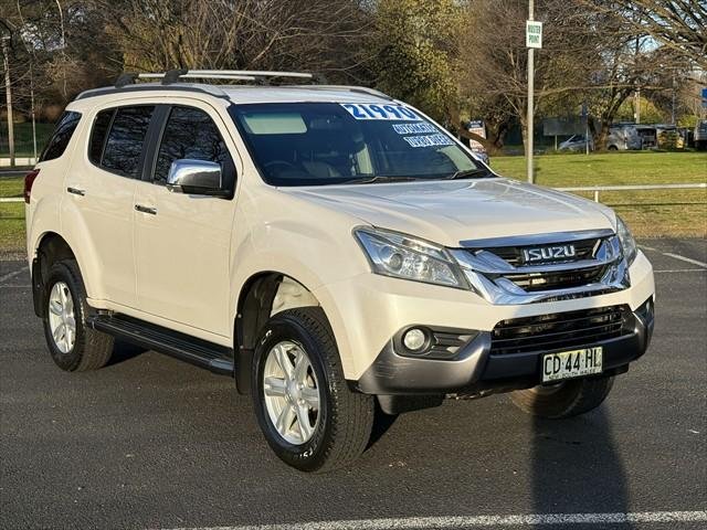 2015 Isuzu MU-X