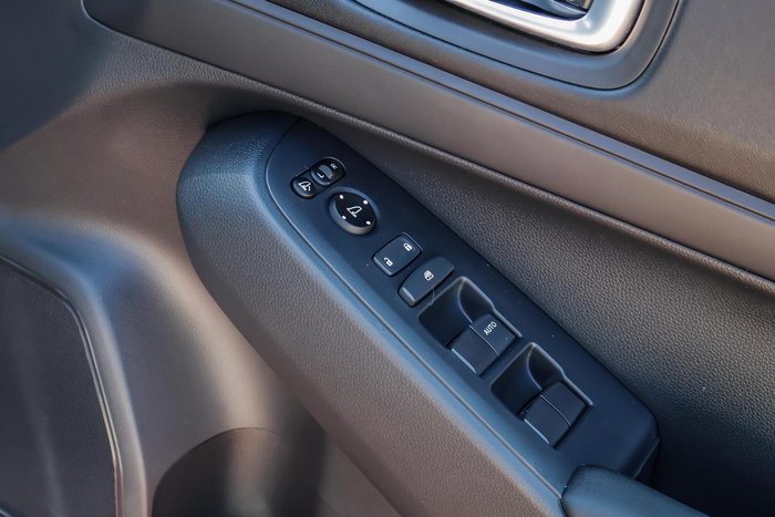 2025 Honda HR-V Vi X