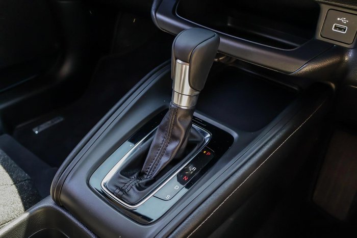 2025 Honda HR-V Vi X