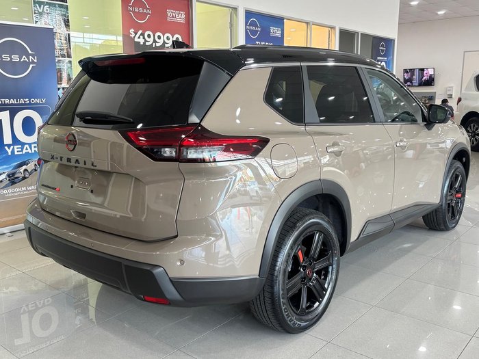 2026 Nissan X-TRAIL Rock Creek T33 Baja Storm/Black Roof