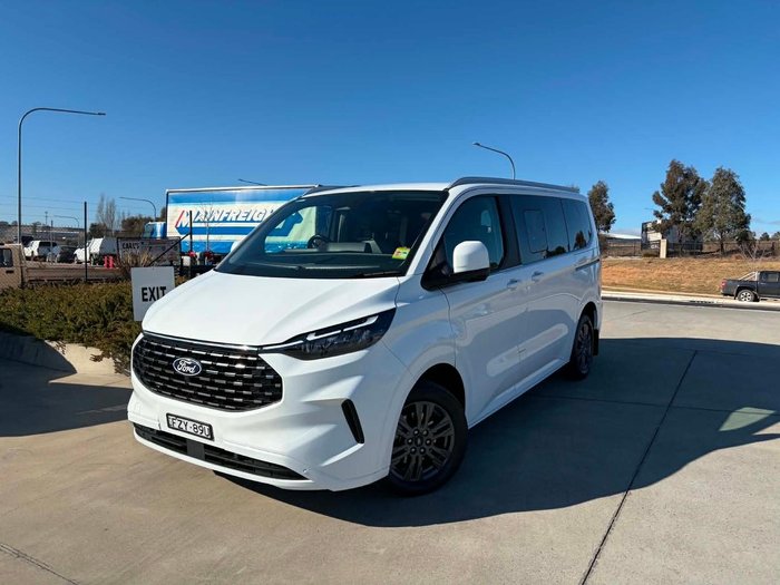 2025 Ford Tourneo