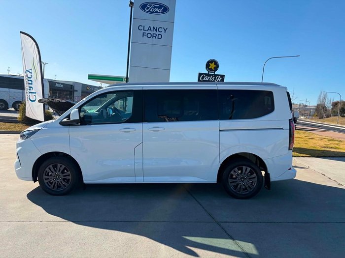 2025 Ford Tourneo Titanium X