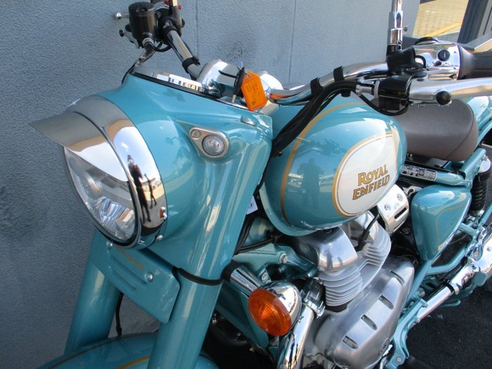 2025 ROYAL ENFIELD (SEE ALSO ENFIEL CLASSIC 650 BLUE