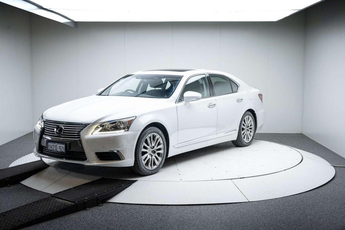 2017 Lexus LS