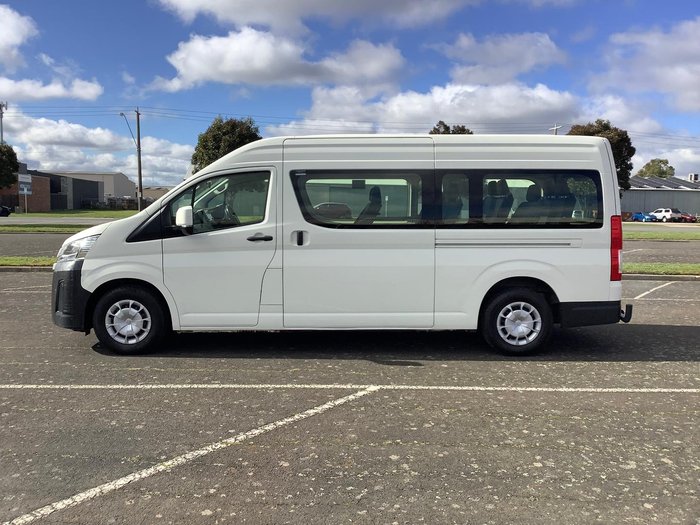 2021 Toyota Hiace Commuter