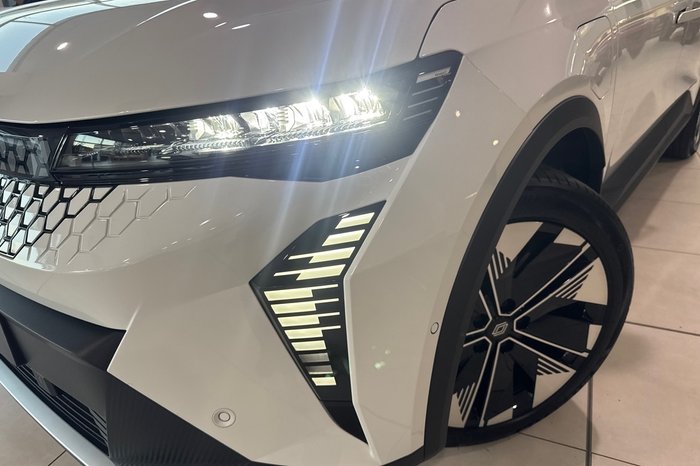 2026 Renault Scenic TECHNO LONG RANGE