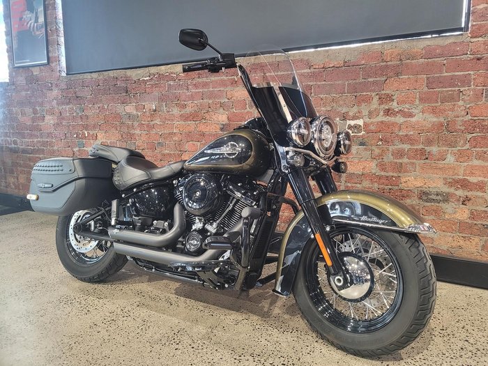2018 Harley-Davidson Heritage Classic 107 (FLHC)