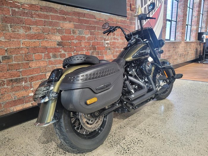 2018 Harley-Davidson Heritage Classic 107 (FLHC)