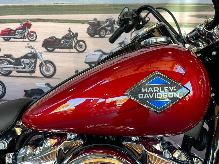 2026 Harley-Davidson Heritage Classic 117 (FLHC)