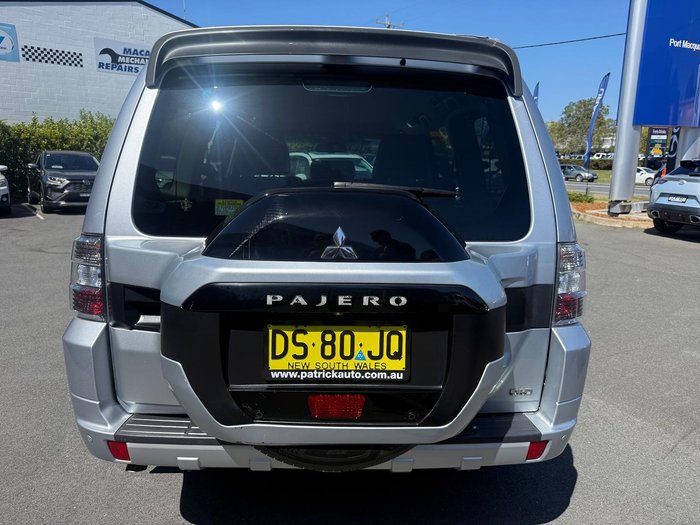 2016 Mitsubishi Pajero GLS
