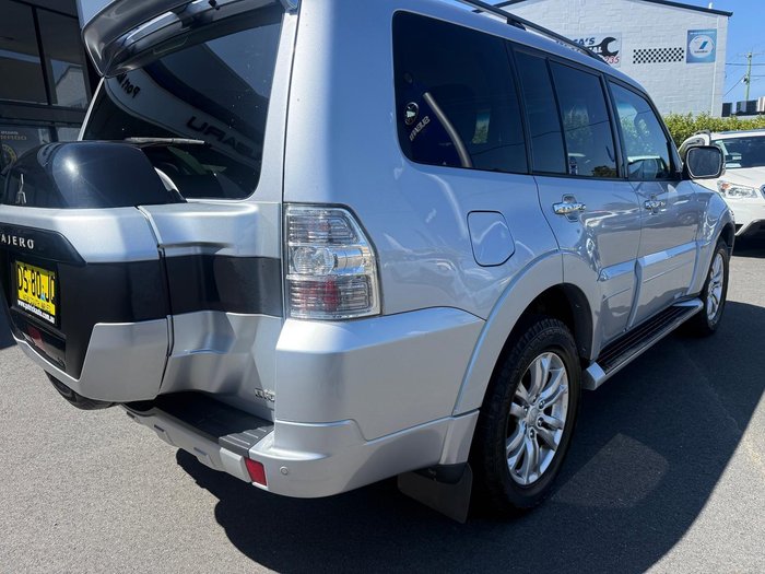 2016 Mitsubishi Pajero GLS