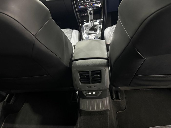 2023 Volkswagen T-Roc 140TSI R-Line
