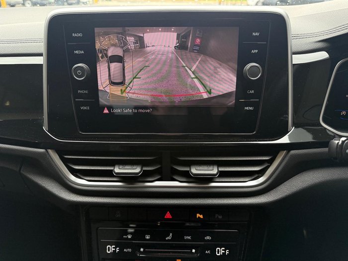 2023 Volkswagen T-Roc 140TSI R-Line