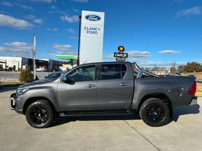 2019 Toyota Hilux SR5