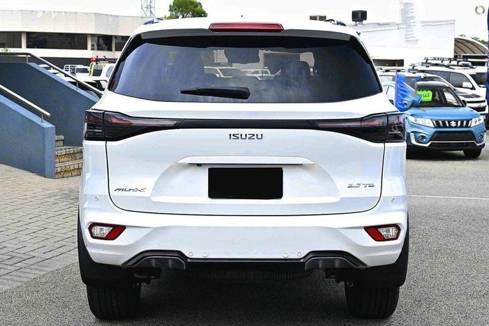 2026 Isuzu MU-X LS-T
