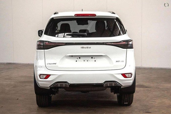 2026 Isuzu MU-X LS-T (4x4)