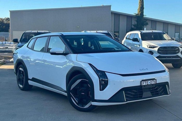 2025 Kia EV4