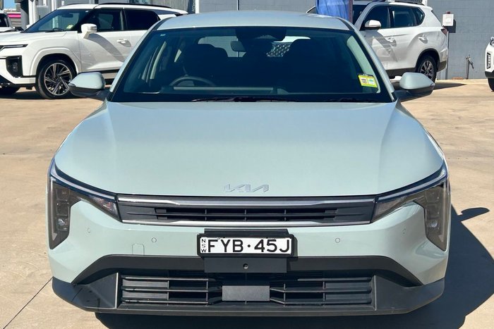 2025 Kia K4 SPORT