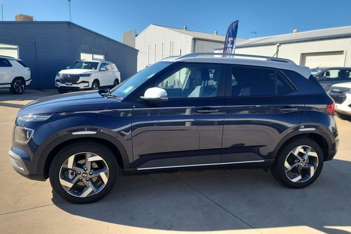 2025 Hyundai Venue ELITE (DENIM) TWO-TONE ROOF